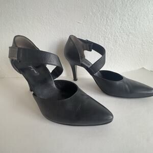 Paul Green Black Leather Mary Jane Heels 8.5 Adjustable Strap Pointed Toe 3.5